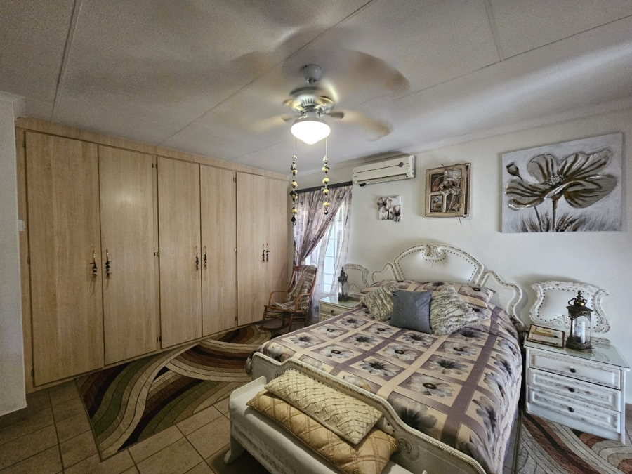 3 Bedroom Property for Sale in Oos Einde North West